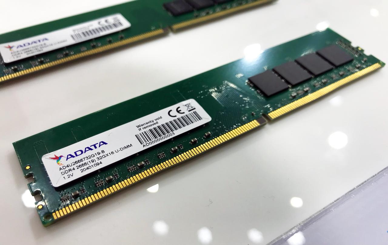 　這款產(chǎn)品的內(nèi)存容量也不容小覷。本機(jī)配置了1個(gè)DDR4，內(nèi)存高達(dá)32G。大大滿足了用戶的工作需求。與此同時(shí)，該產(chǎn)品支持多種操作系統(tǒng)，如Windows10，Liinux。